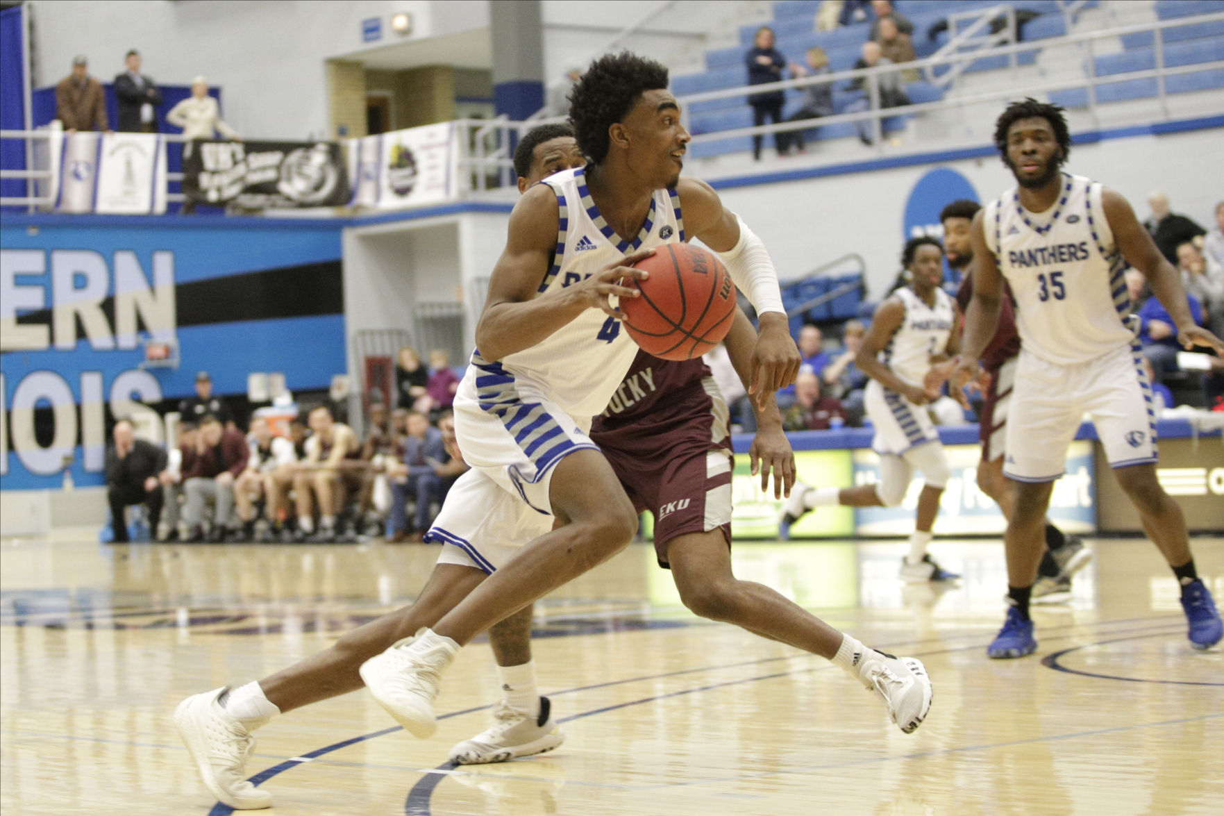 GALLERY-EIU-v-EKU-mbb-011-020720.JPG